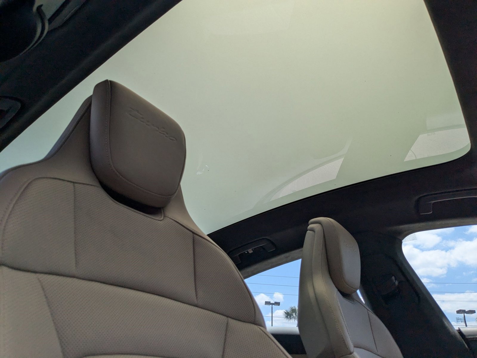 New 2023 Porsche Taycan Turbo image 28