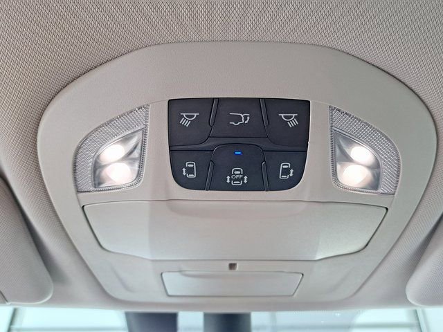 Used 2024 Kia Carnival LX FWD image 19