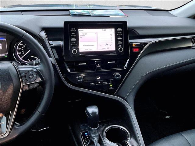 Used 2021 Toyota Camry SE w/ Convenience Package image 8