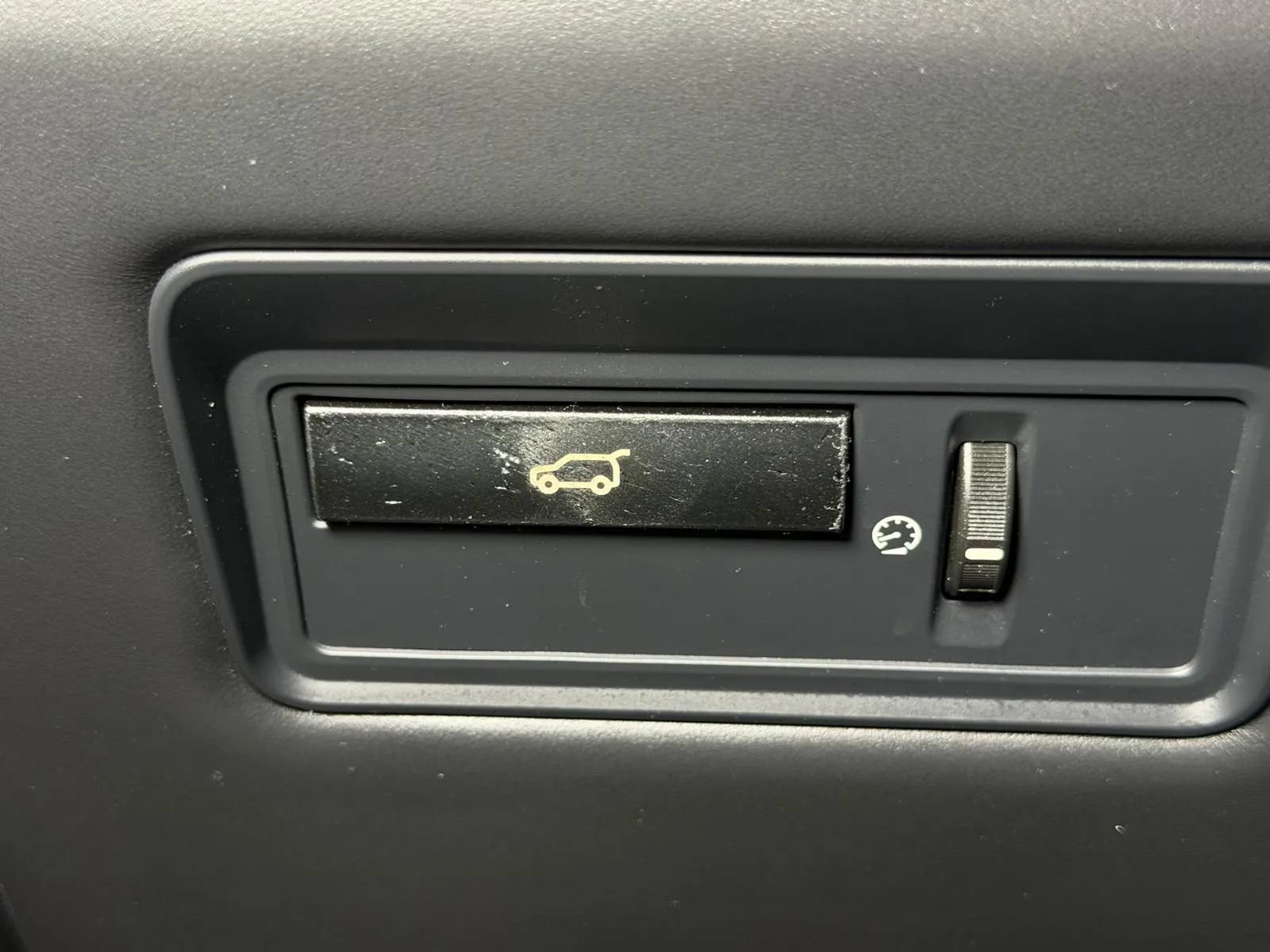 Used 2014 Land Rover Range Rover Autobiography AWD/4WD image 32