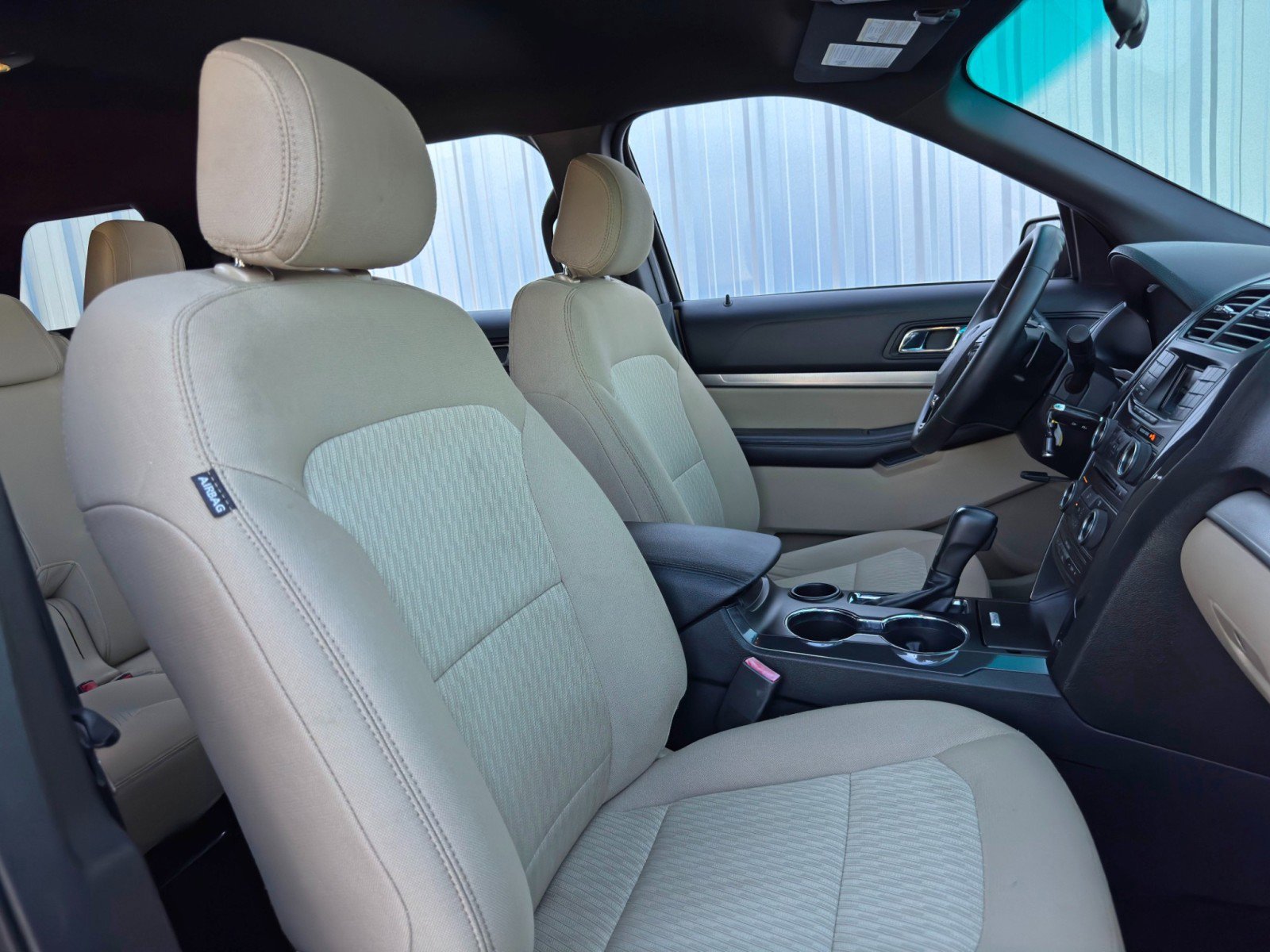 Used 2017 Ford Explorer FWD image 29