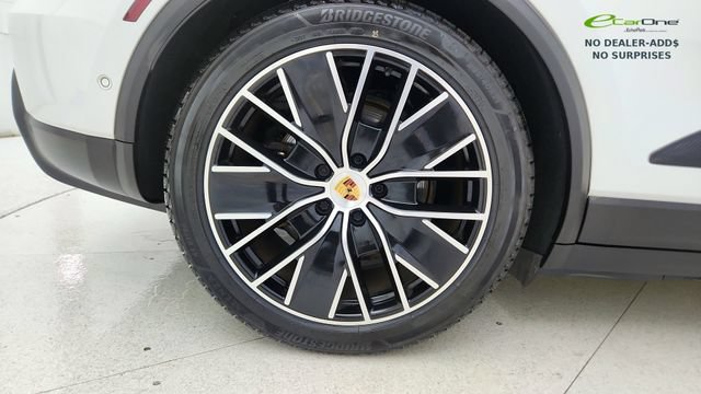 Used 2025 Porsche Macan Electric RWD image 60