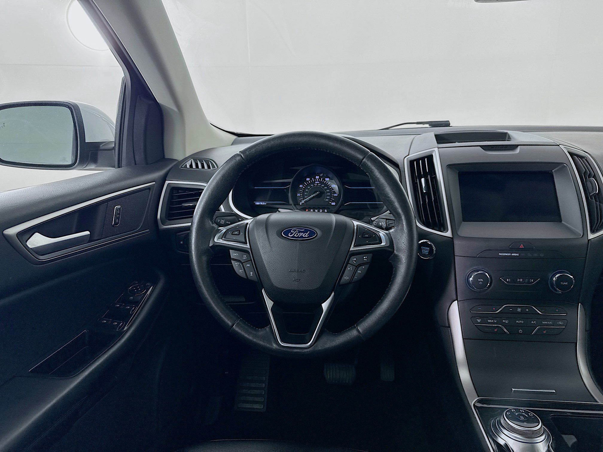 Used 2020 Ford Edge SEL w/ Cold Weather Package AWD/4WD image 23