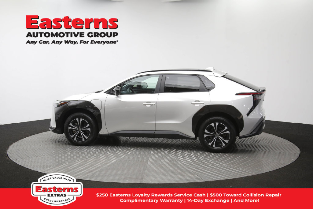 Used 2024 Toyota bZ4X FWD image 64