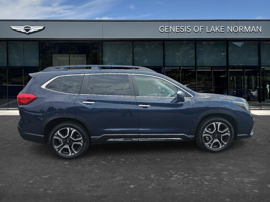 Used 2023 Subaru Ascent Touring AWD/4WD image 4