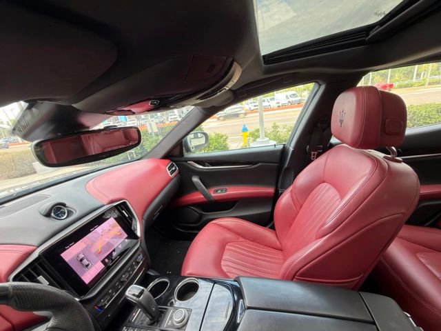 Used 2023 Maserati Ghibli Modena RWD image 13