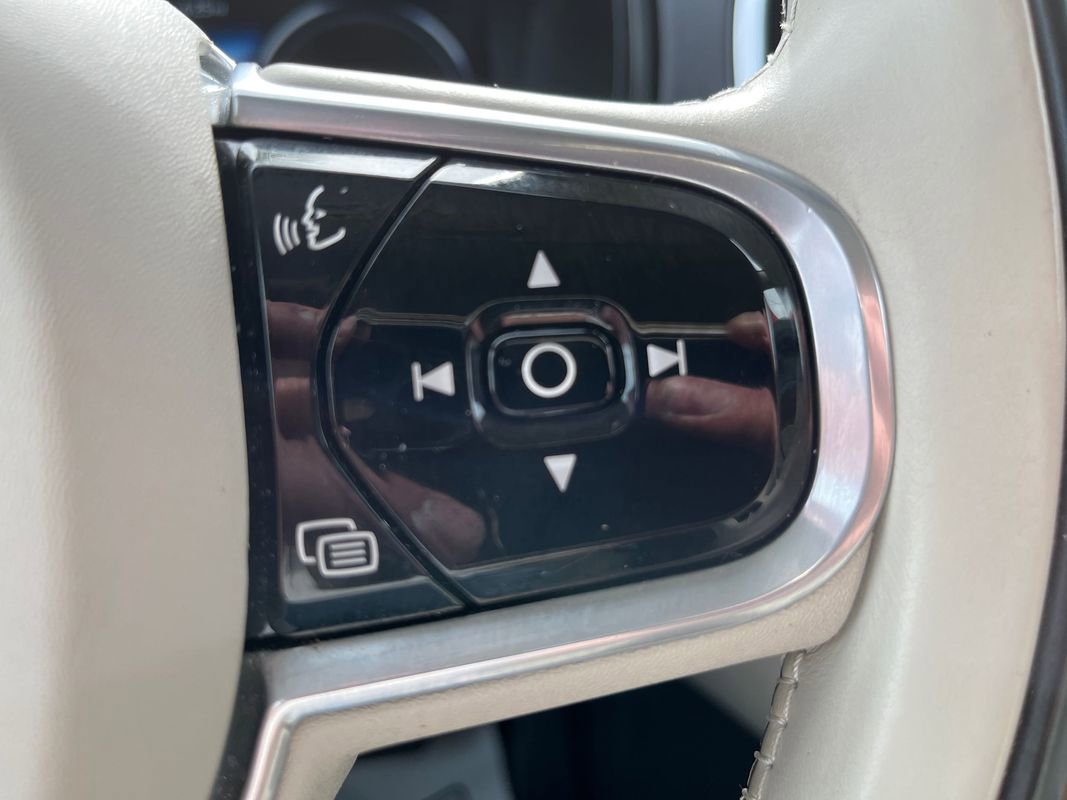 Used 2017 Volvo XC90 T8 Inscription w/ Luxury Package AWD/4WD image 22