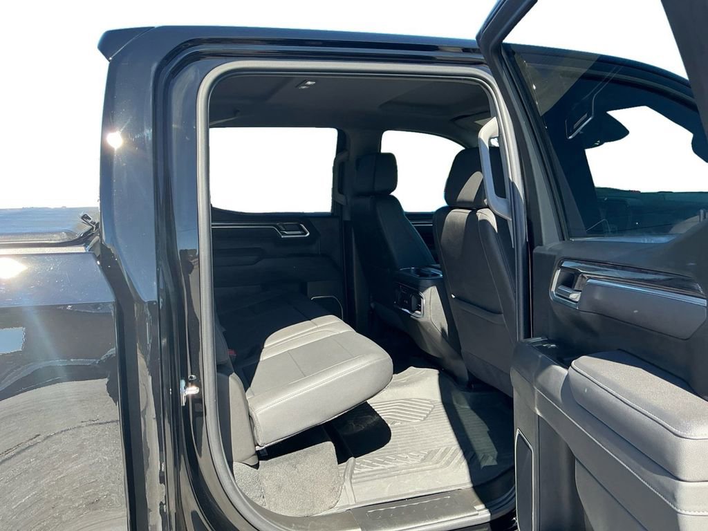 Used 2025 Chevrolet Silverado 1500 LTZ image 23