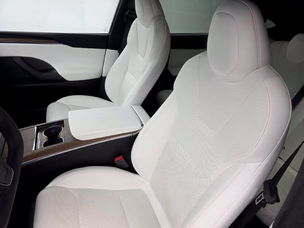 Used 2023 Tesla Model X AWD/4WD image 11