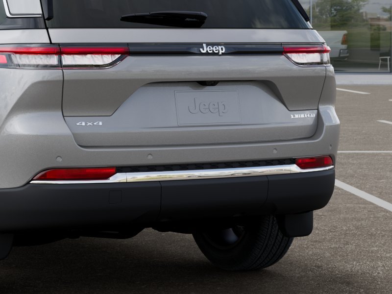 New 2026 Jeep Grand Cherokee Limited w/ MOPAR Finishing Package AWD/4WD image 13