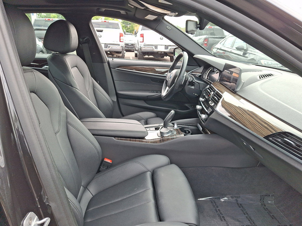 Used 2018 BMW 530i xDrive AWD/4WD image 12