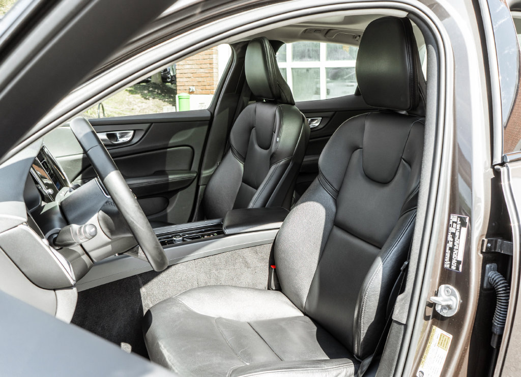 Used 2024 Volvo S60 B5 Core AWD/4WD image 6