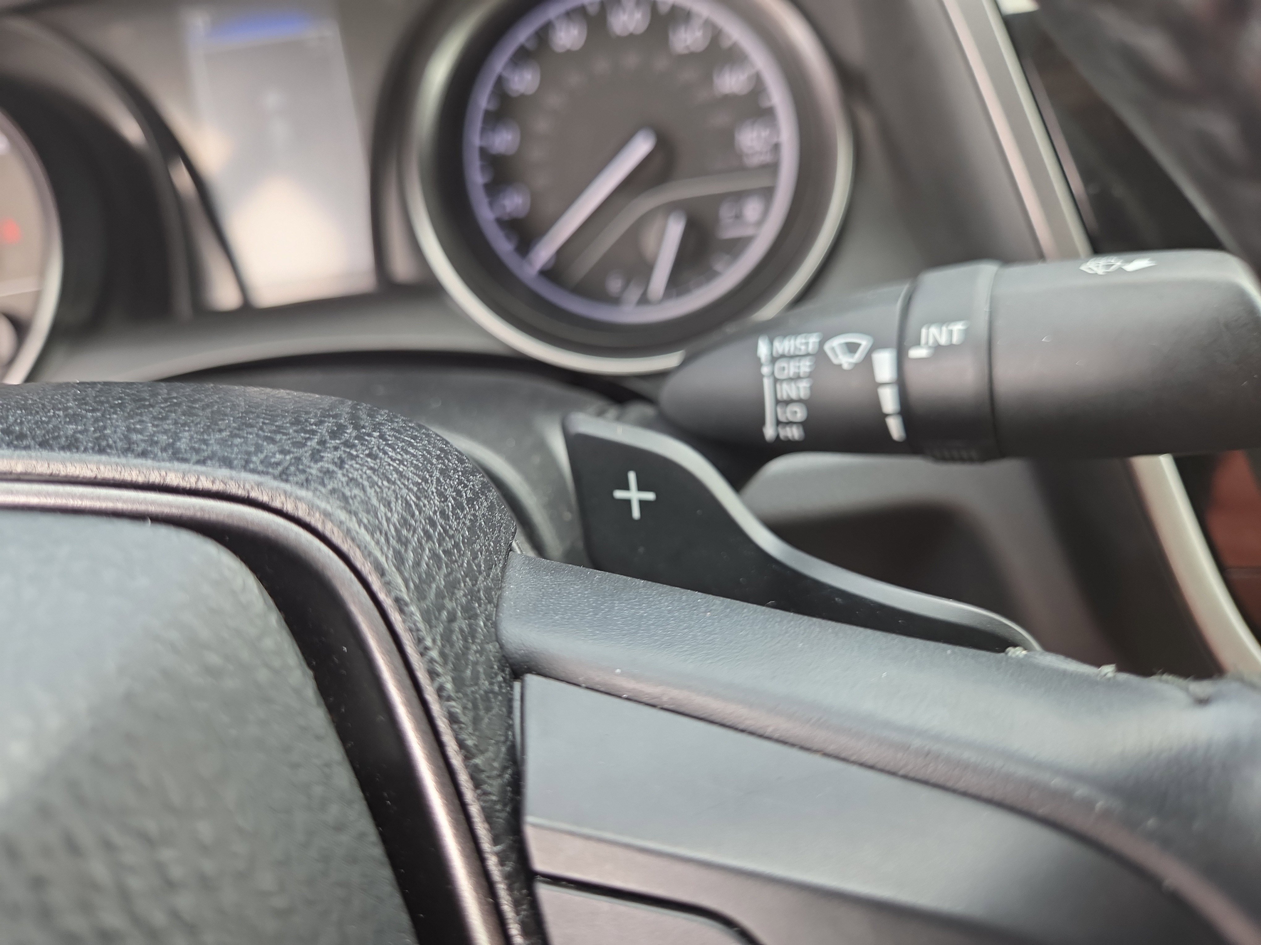 Certified 2021 Toyota Camry SE image 32