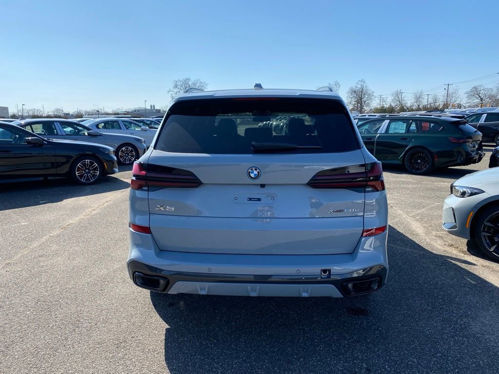 New 2026 BMW X5 xDrive50e w/ Executive Package AWD/4WD image 3