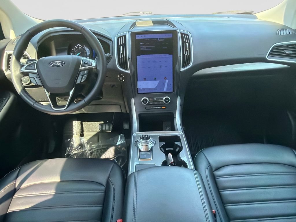 Used 2024 Ford Edge SEL w/ Convenience Package AWD/4WD image 16