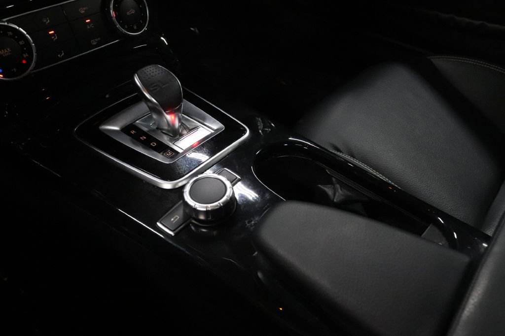 Used 2017 Mercedes-Benz SLC 300 image 26