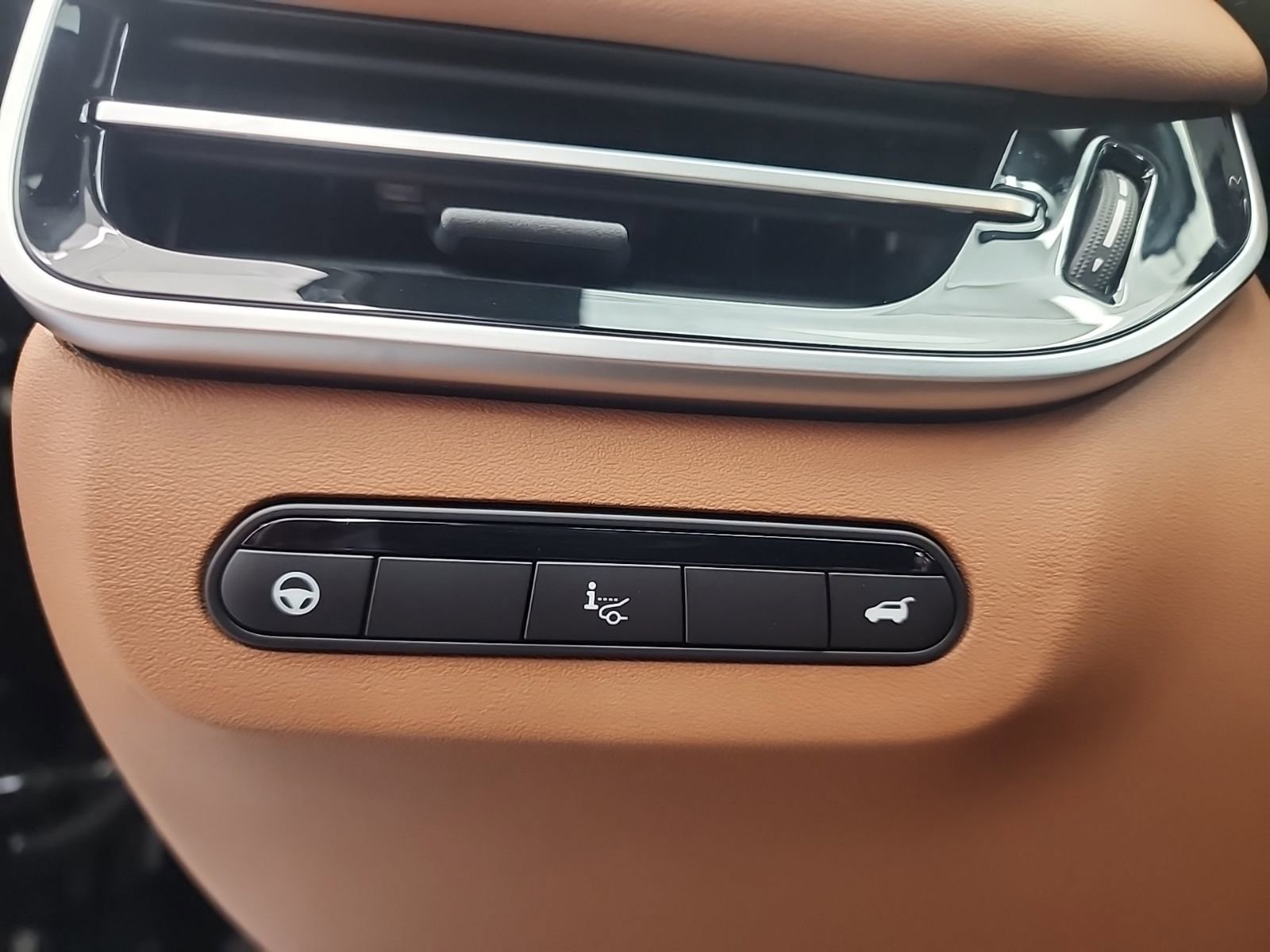 New 2026 INFINITI QX60 Autograph w/ Dark Cargo Package image 36