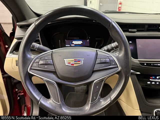 Used 2018 Cadillac XT5 FWD image 15