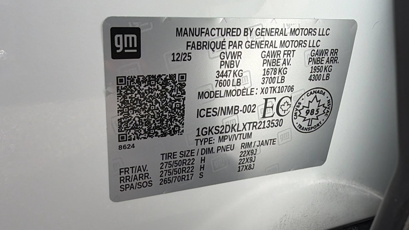 Used 2026 GMC Yukon Denali w/ Sun & Power Step Package AWD/4WD image 36