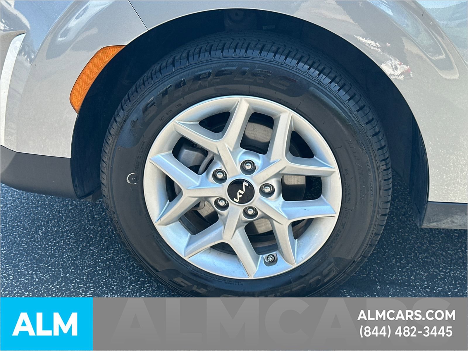 Used 2025 Kia Soul LX w/ LX Technology Package image 30