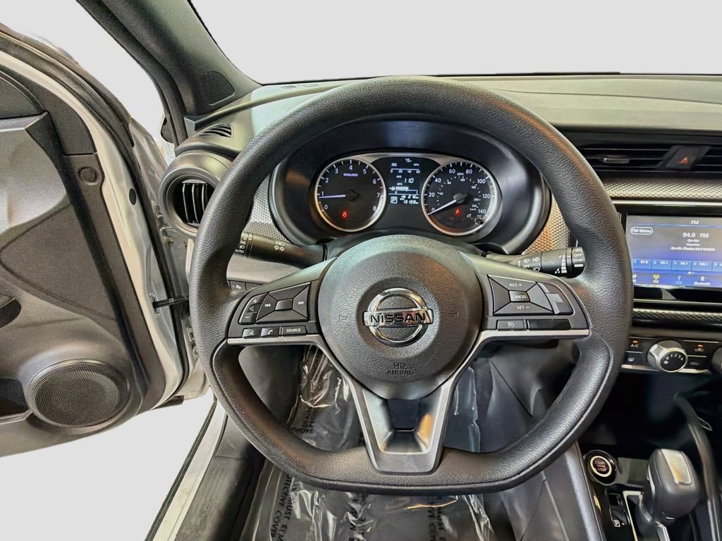 Used 2020 Nissan Kicks S FWD image 13