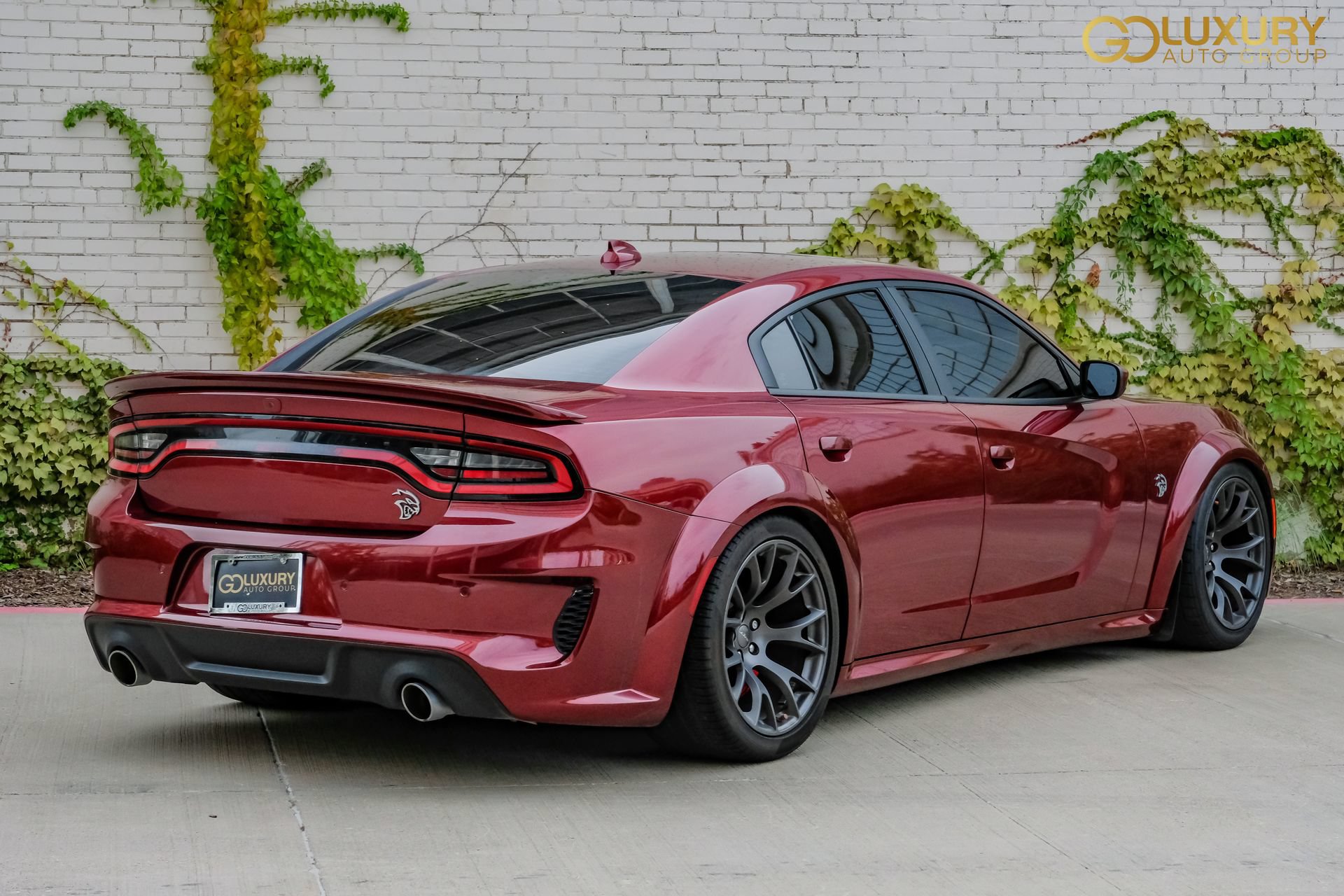 Used 2021 Dodge Charger SRT Hellcat w/ Carbon/Suede Interior Package RWD image 10