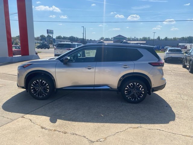 New 2026 Nissan Rogue Platinum w/ Platinum Premium Package image 3