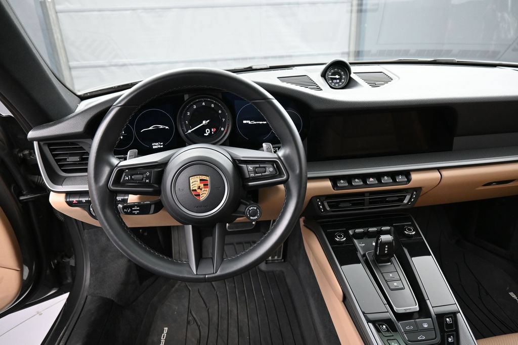 Certified 2022 Porsche 911 Carrera RWD image 17