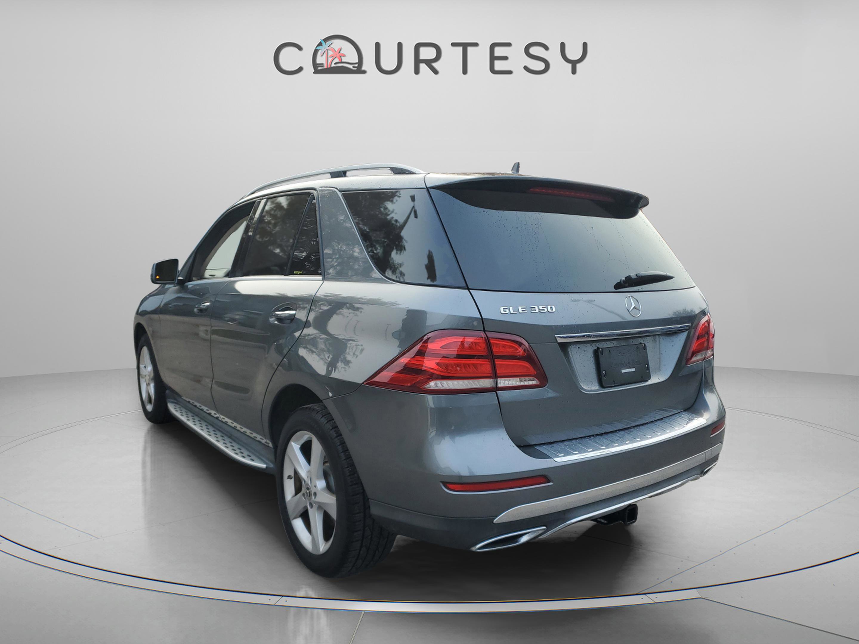 Used 2018 Mercedes-Benz GLE 350 w/ Premium 1 Package image 2