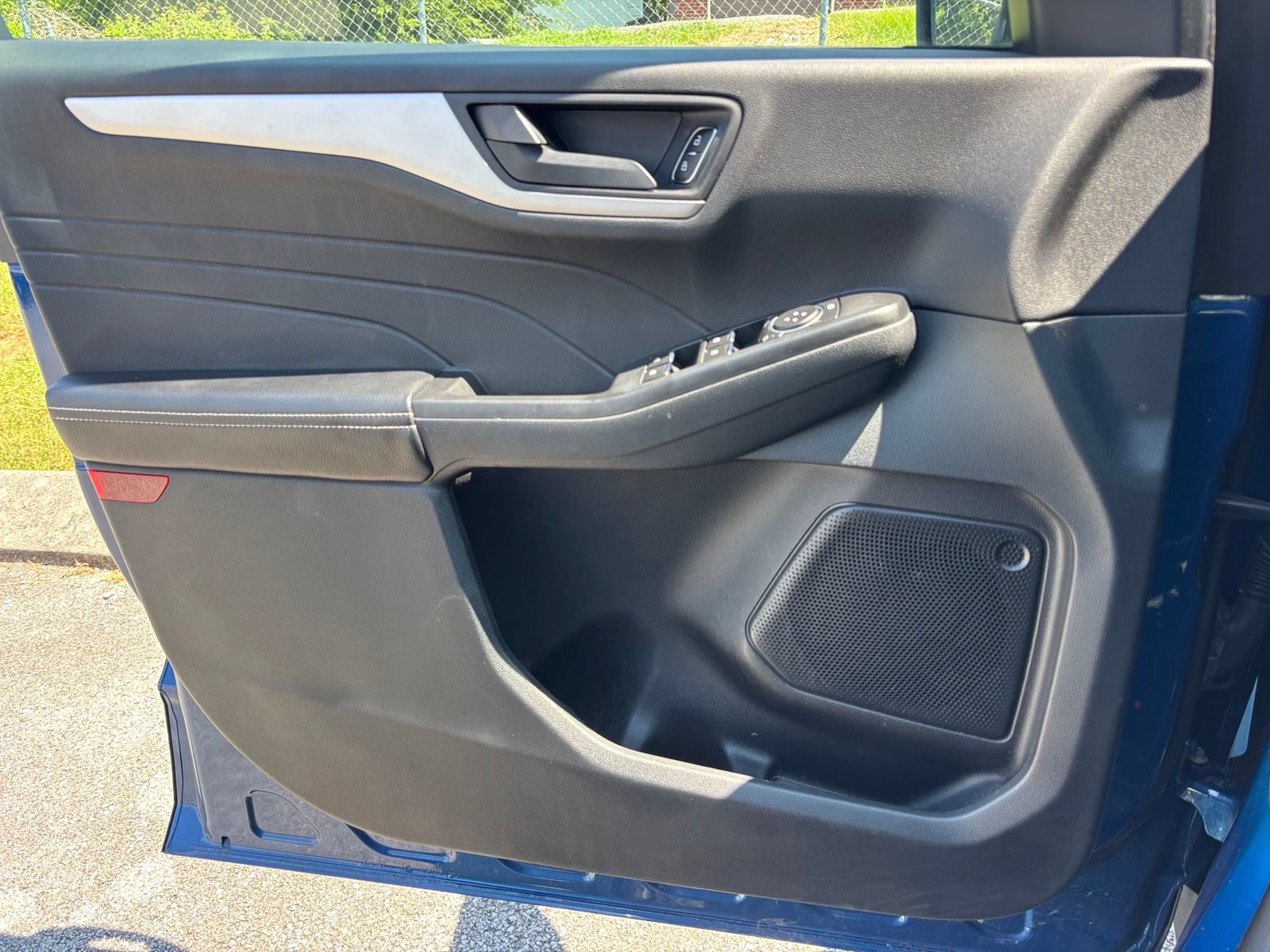 Used 2022 Ford Escape SE FWD image 13
