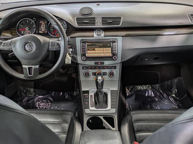 Used 2013 Volkswagen CC Lux image 19