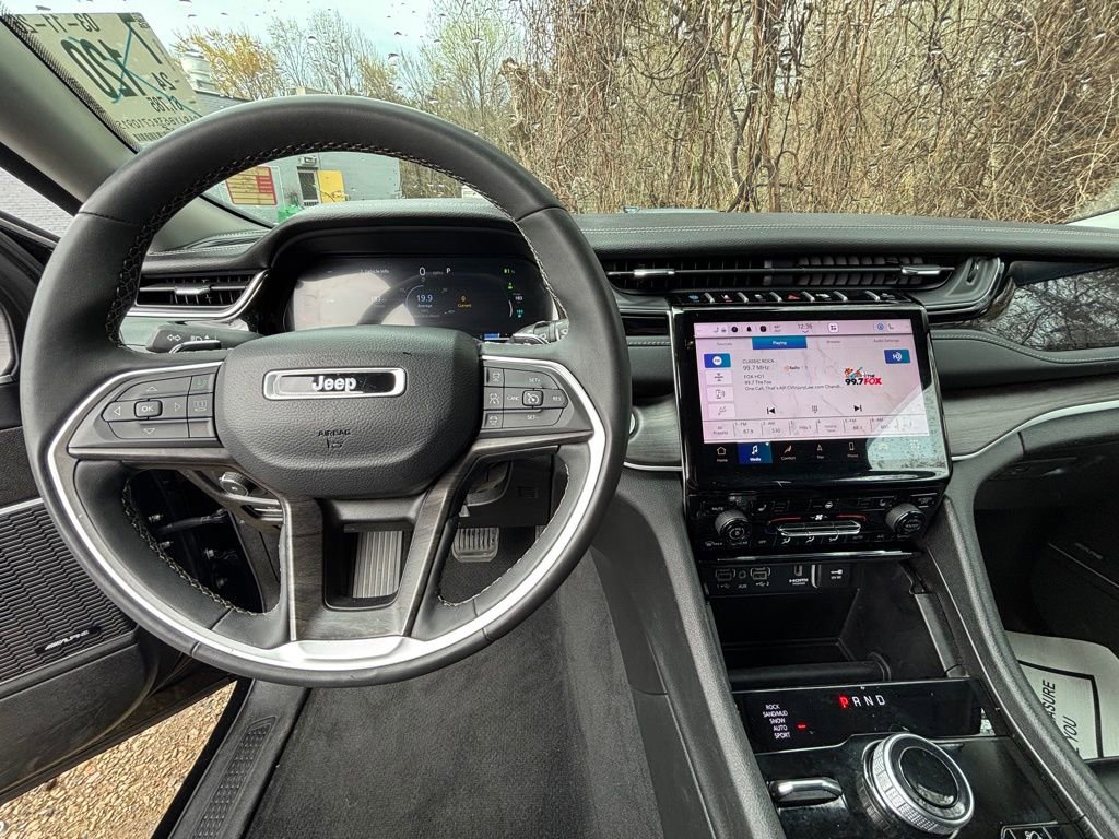 Used 2024 Jeep Grand Cherokee Limited 4xe image 10