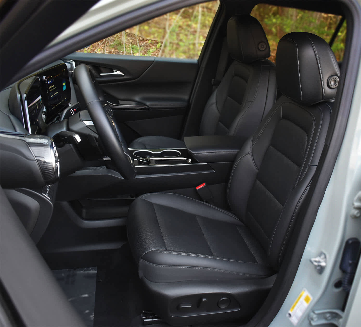 Used 2026 Chevrolet Equinox LT w/ Convenience Package II AWD/4WD image 9