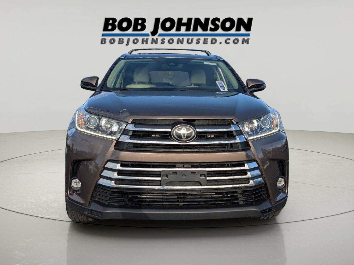 Used 2019 Toyota Highlander Limited AWD/4WD image 2
