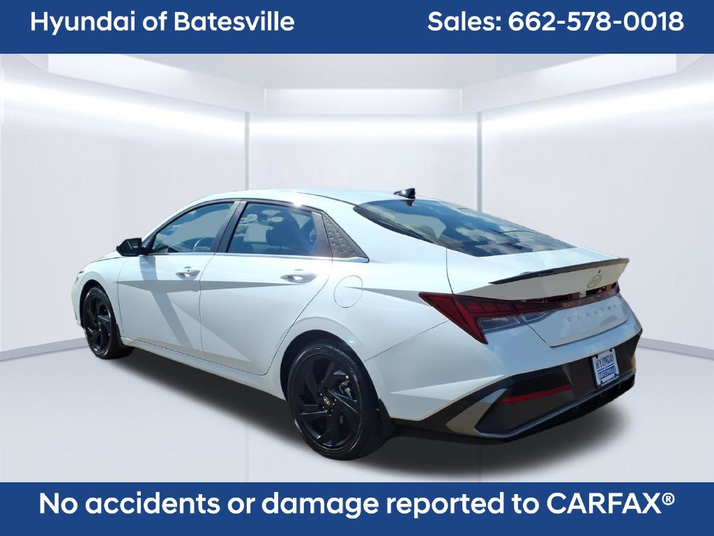 Used 2026 Hyundai Elantra SEL Sport Premium FWD image 3