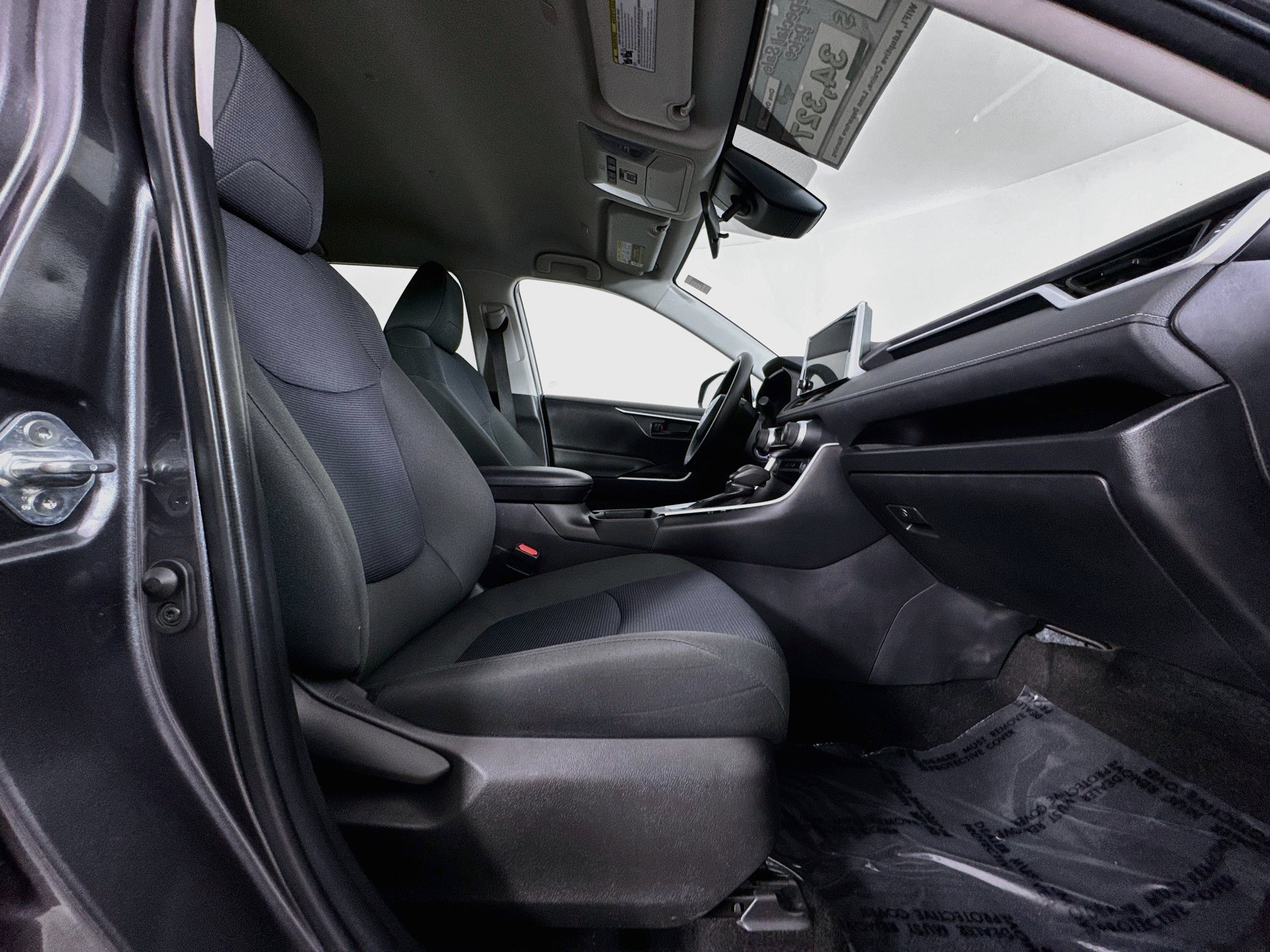 Certified 2024 Toyota RAV4 LE AWD/4WD image 27