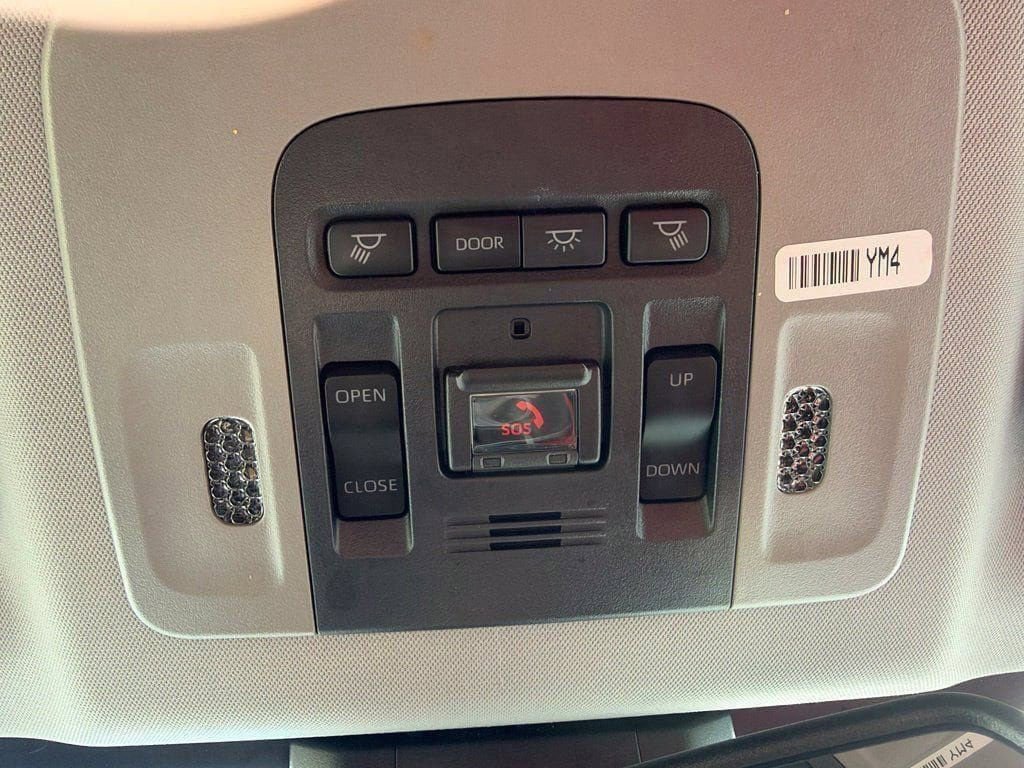 Used 2024 Toyota Camry XSE w/ Cold Weather Package FWD image 32