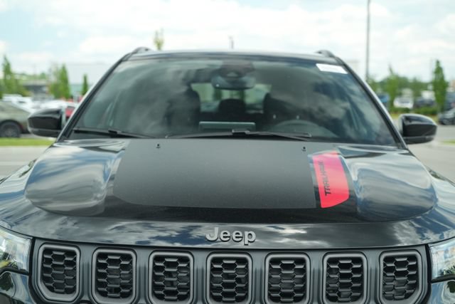 New 2026 Jeep Compass Trailhawk w/ Sun, Sound & Navigation Group AWD/4WD image 46