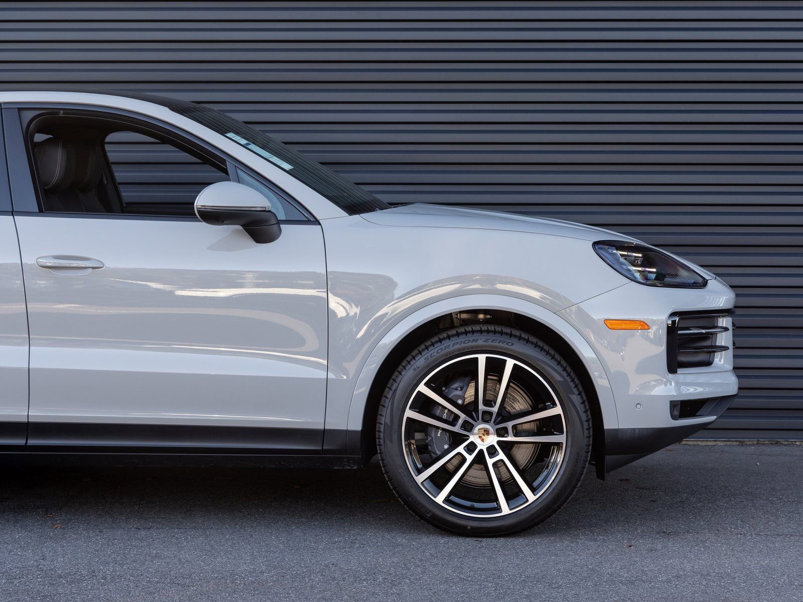 New 2026 Porsche Cayenne Coupe image 9
