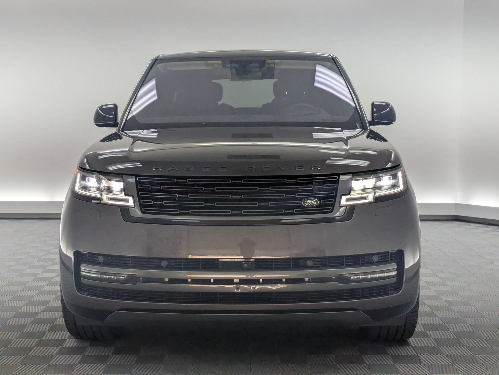 Used 2023 Land Rover Range Rover First Edition AWD/4WD image 6