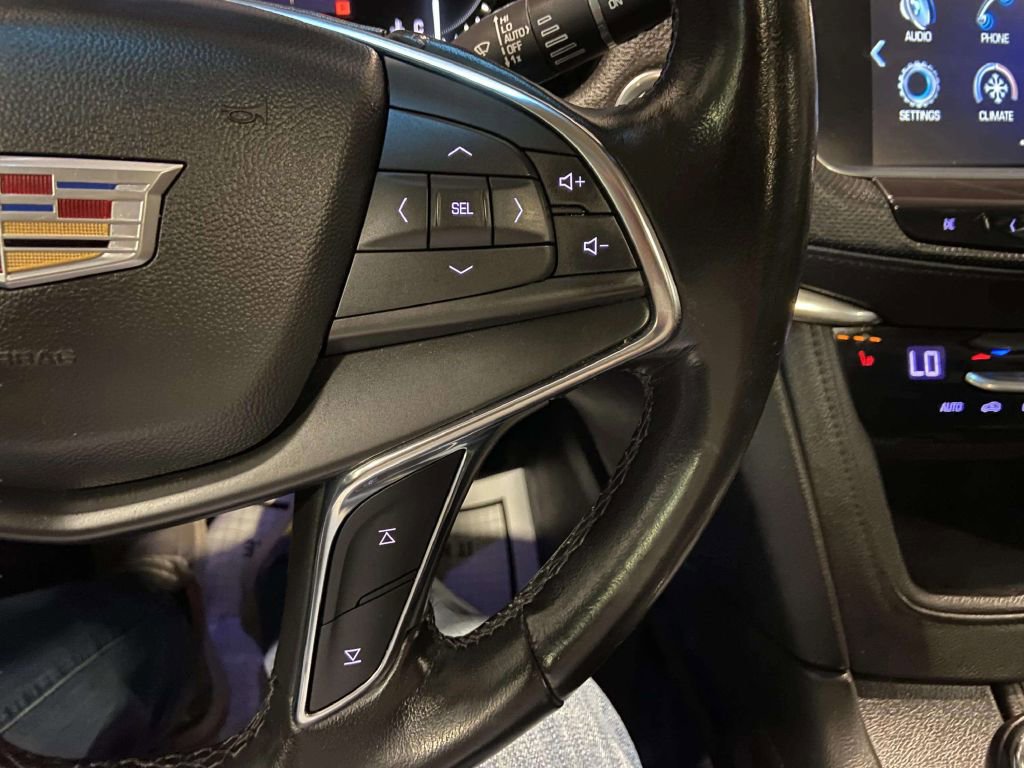 Used 2018 Cadillac XT5 Luxury image 41