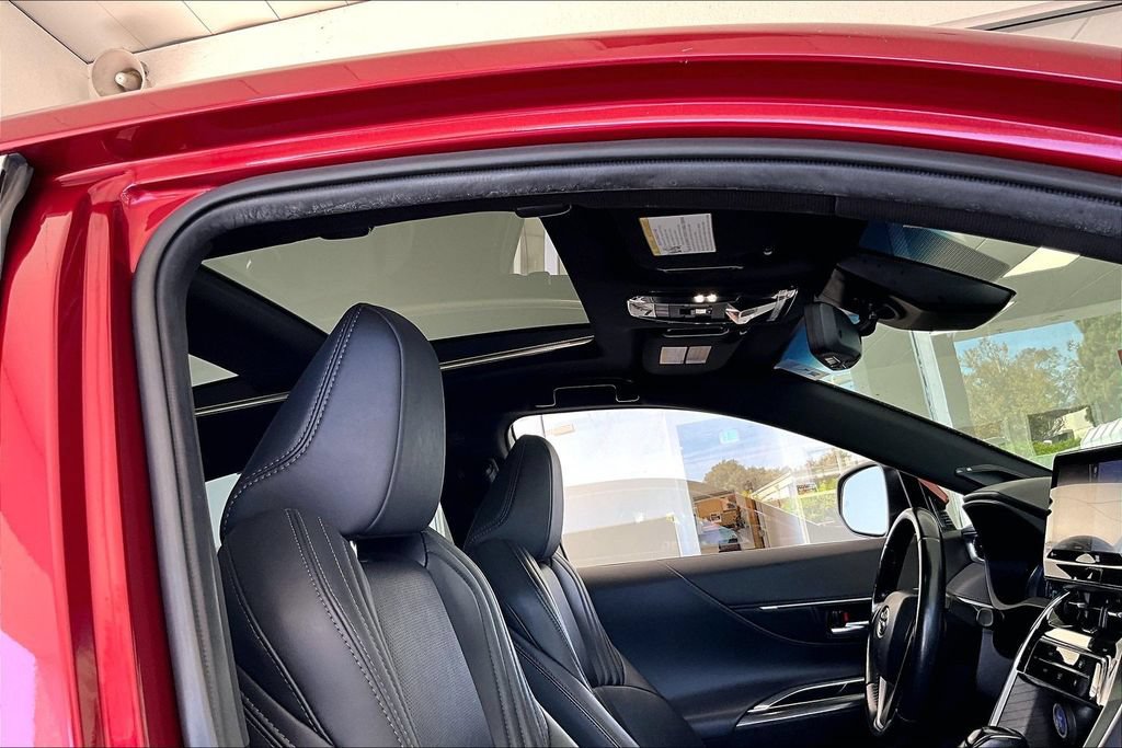 Certified 2021 Toyota Venza Limited AWD/4WD image 27