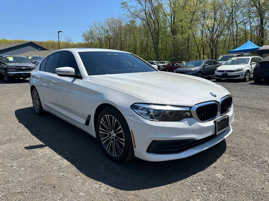 Used 2019 BMW 530i xDrive w/ Convenience Package AWD/4WD image 3