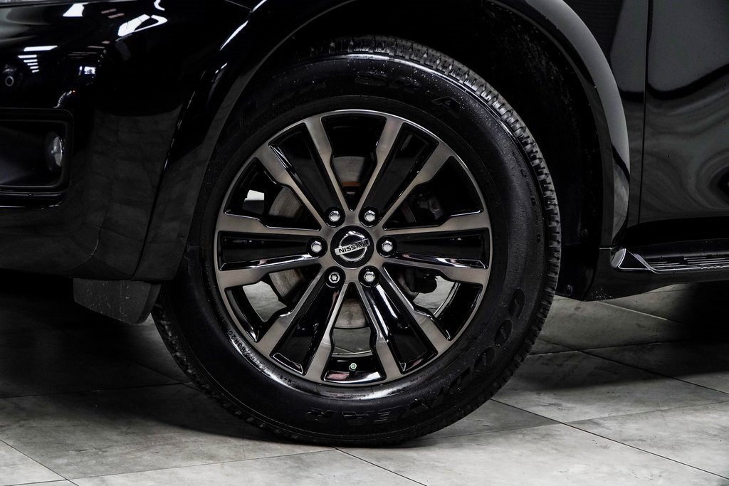 Used 2020 Nissan Armada Platinum w/ Captain's Chairs Package image 3