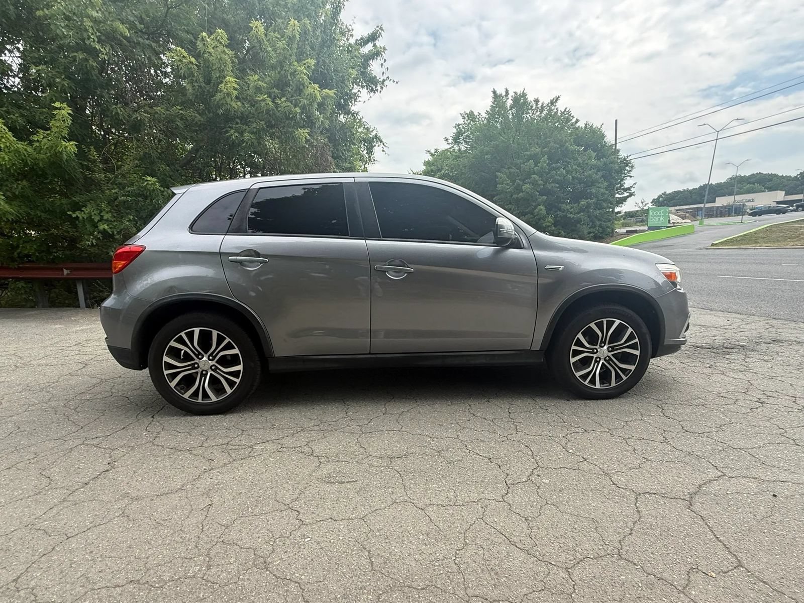 Used 2018 Mitsubishi Outlander Sport SE AWD/4WD image 5