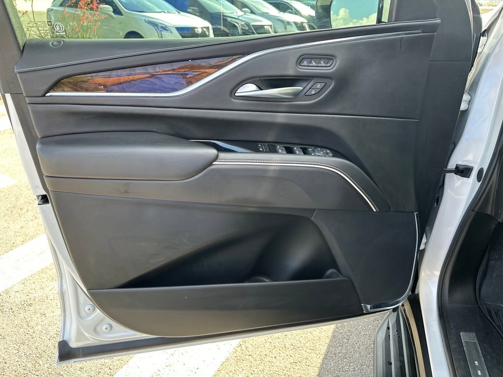 Used 2021 Cadillac Escalade Sport Platinum image 17