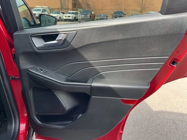 Used 2022 Ford Escape SEL image 11