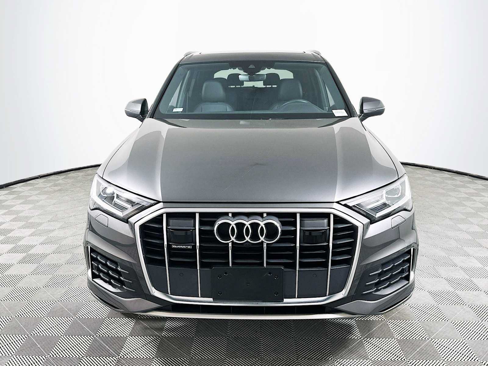 Certified 2023 Audi Q7 2.0T Premium w/ Convenience Package AWD/4WD image 2