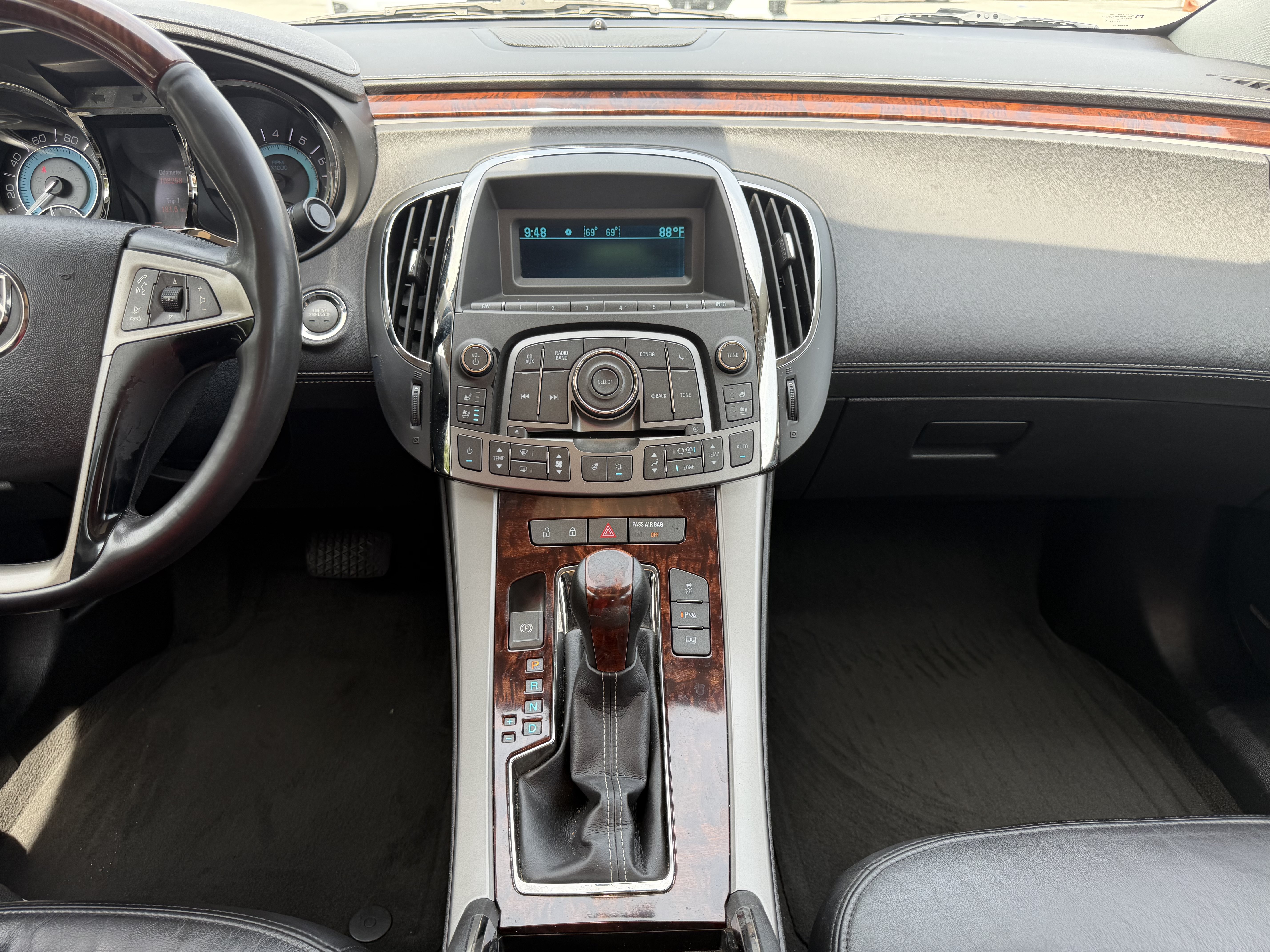 Used 2011 Buick LaCrosse CXS FWD image 18