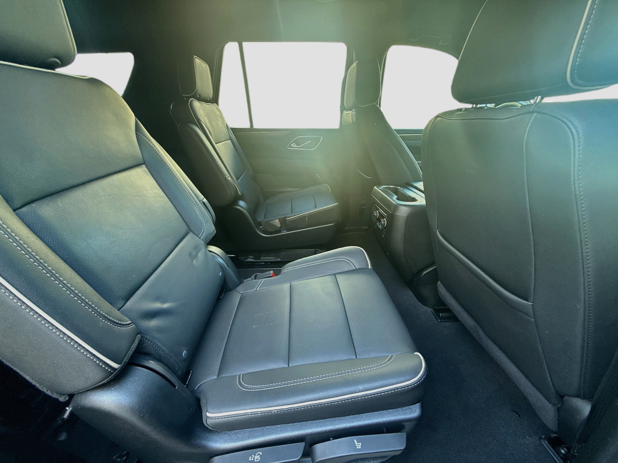 Used 2024 Chevrolet Tahoe Premier RWD image 29